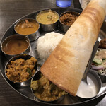 ヴェヌス サウスインディアンダイニング - 1時から反対周りで、チキン茄子キーマ、ケララチキン、マドラスフィッシュ、ラッサム、ベジマサラ、オクラ豆クートゥール