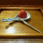 徳うち山 - いちご。