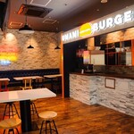 ウマミバーガー - 内観写真: