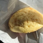 北海道高級食パン専門店 岳乃や - 「純」北海道メロンパン 350円