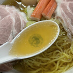 一条流がんこ総本家分家四谷荒木町 - 最初じんわり、途中でキレを増すスープ