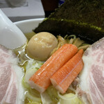 一条流がんこ総本家分家四谷荒木町 - カニカマ、味玉、メンマ、海苔