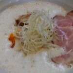 麺屋 一刃 - 鶏白湯♪