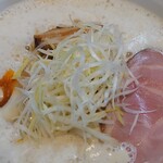 麺屋 一刃 - 鶏白湯♪