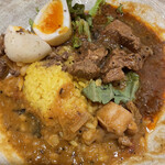 SPICY CURRY 魯珈 - 