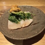 酒井商会 - 鰆の炙り 紫雲丹のせ