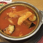 車 - 鶏と夏野菜のトマト煮込み