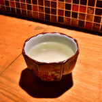 砧板之上之Sakana 千葉店 - 小菜@440日圓：高湯。從另一個角度拍攝。