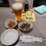 横濱崎陽軒シウマイBAR - シウマイ弁当のおかずをビールと共にいただける、夢のようなお店。