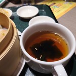 横濱崎陽軒シウマイBAR - 醤油味が嬉しいスープも締めに最適。
