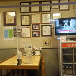 吉田屋食堂 - 店内