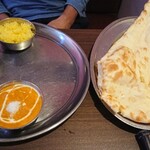 MAHIMA - 3種類カレーランチ ナン 1,090円