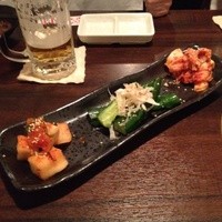 SATOブリアン 本店 - キムチの盛り合わせ