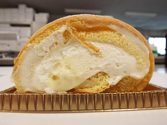 Kashi Kobo Bonkura Nishi Ooji Oike Honten photo 3