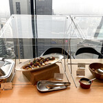 The Living Room with SKY BAR - 