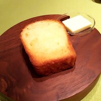 モノリス - ブリオッシュ
