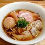 麺ファクトリー ジョーズ セカンド - 「地鶏特製醤油らぁ麺」1100円