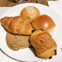 ポム・ダダン - 