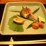 御料理 伊とう - ≪９月≫秋刀魚のはら焼き。鮎の子の甘露煮。くり渋皮煮。。。 　ありふれた秋のお魚の秋刀魚・・・普通でも美味しいのですが、、、それが、伊とうさんでは、ビックリの美味しさでしたー。