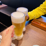 oumiyakinikuresutoransudaku - まずはビールで乾杯♪(*^^)o∀*∀o(^^*)♪