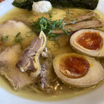 えなみ - 料理写真:特製塩らぁめん　¥950