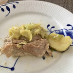 ラ･マンチーナ - 豚スペアリブ春キャベツ煮込み1,890円