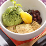 Tsukushimbou - 濃茶のアイスクリームと黒糖わらび餅のあんみつ仕立て　土筆んぼうのスペシャルデザートです！