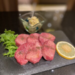 焼肉レストラン ロインズ - 