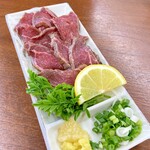 かぶさ食堂 - 石垣牛のタタキ