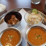 インドカリーとスパイスバル グルン - 