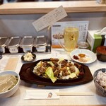 Momo kichi - 【2021年４月24日】『親どりのもも鉄板焼き定食』。