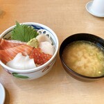 Tsukiji Sushikou - ランチの北海丼