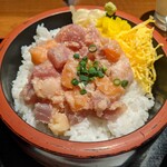 大衆IZAKAYA エイト - 海鮮まぜぶつ丼