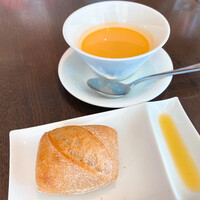 The Living Room with SKY BAR - 