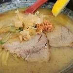 札幌鮭ラーメン麺匠 赤松 - チャーシューは2枚