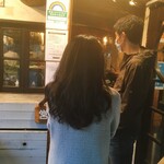 タパス＆タパス - 週末18時前　早くもこの賑わい