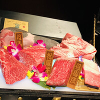 西麻布 焼肉 X - 今夜のお肉の顔見世です