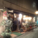 ビストロ エルエラ - 大通りを一本奥にはいります