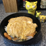 どんぐり - カツ丼　単品注文だと650円（税込）