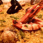 anocado - 魚介のパエリャ