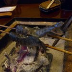 山荘 やまの彩 - 活き山女の塩焼　やきはじめ
