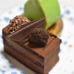 Patisserie Ravi,e relier - 