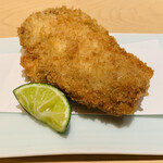 鮨 由う - ・岩手産生牡蠣フライ