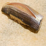 鮨 由う - ・小鰭