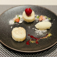 ルアン 佐原商家町ホテル NIPPONIA - 香取市産イチゴとカモミールのナパージュ ホワイトロールケーキ