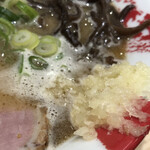 長浜豚骨ラーメン 一番軒 - Ｗニンニクやばい