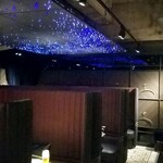 手羽先と牛すじ KANDA STARDUST DINING 夜にカケル - ボックス席