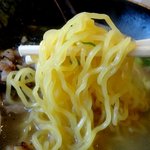 福助 - けっこうもちもち、腰のある中細ちぢれ麺