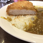 カレーショップ C&C - 分厚いカツ