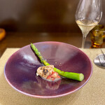 カーサ カルマ -  #風太っぽく撮るとこうなる
      前菜:地蛤とアスパラ、苺